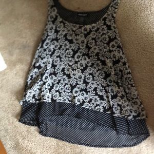 Black pattern tank top